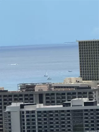 Photo #2: 202526111 Listing 