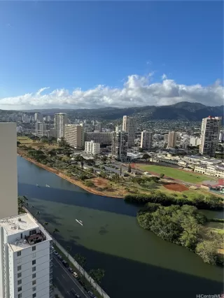 Photo #4: 202526111 Listing 