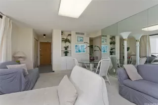 Photo #2: 202526127 Listing 