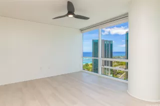 Photo #6: 202526133 Listing 