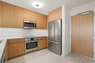 Photo #6: 202526140 Listing 