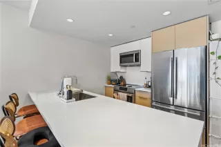 Photo #2: 202526143 Listing 