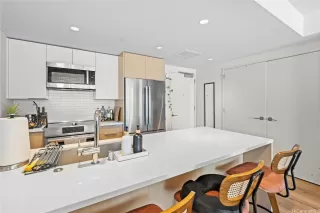 Photo #3: 202526143 Listing 