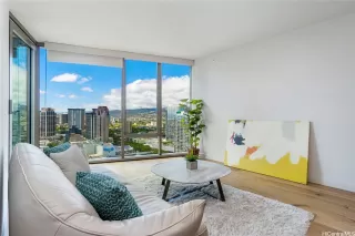 Photo #6: 202526143 Listing 