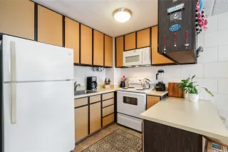 Photo #3: 202526147 Listing 