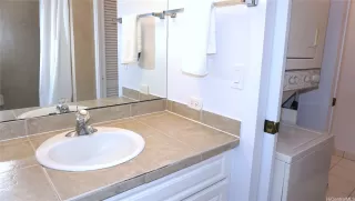 Photo #5: 202526148 Listing 