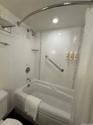 Photo #5: 202526161 Listing 