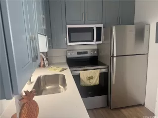 Photo #2: 202526173 Listing 