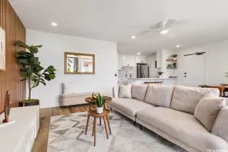 Photo #2: 202526174 Listing 