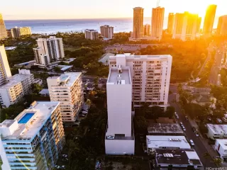 Photo #3: 202526178 Listing 