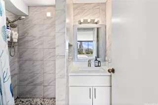 Photo #4: 202526180 Listing 