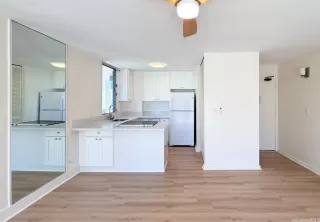 Photo #4: 202526183 Listing 