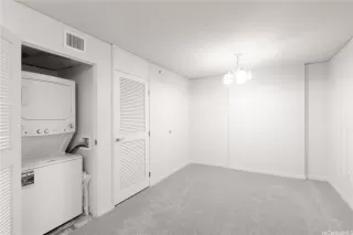 Photo #4: 202526184 Listing 