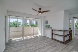 Photo #3: 202526186 Listing 