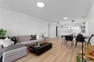 Photo #3: 202526201 Listing 