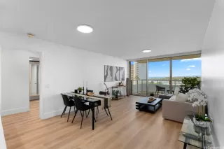 Photo #4: 202526201 Listing 