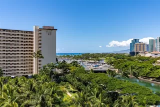 Photo #5: 202526201 Listing 