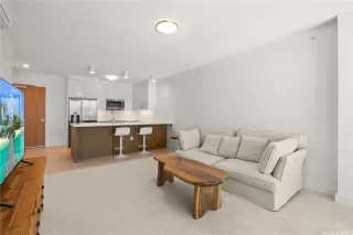 Photo #5: 202526204 Listing 