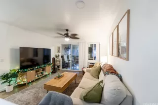 Photo #5: 202526231 Listing 