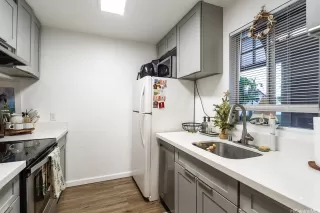 Photo #6: 202526231 Listing 