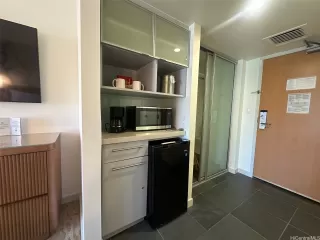 Photo #3: 202526239 Listing 