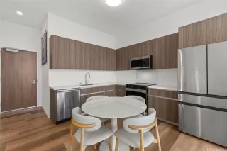 Photo #4: 202526251 Listing 