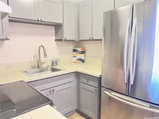 Photo #4: 202526271 Listing 