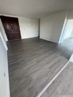 Photo #3: 202526275 Listing 