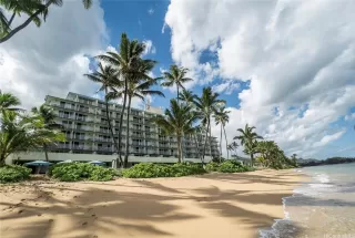 Photo #3: 202526279 Listing 