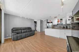 Photo #6: 202526286 Listing 