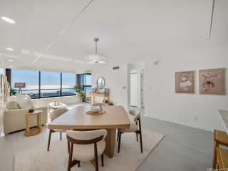 Photo #4: 202526292 Listing 