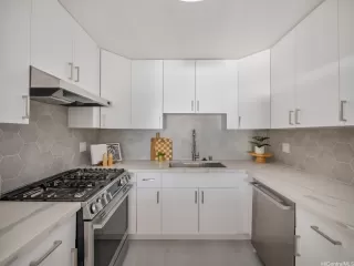 Photo #6: 202526292 Listing 