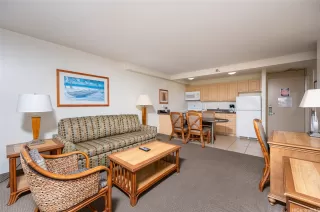 Photo #2: 202526294 Listing 