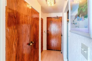 Photo #5: 202526325 Listing 