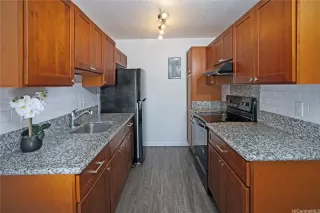 Photo #2: 202526334 Listing 