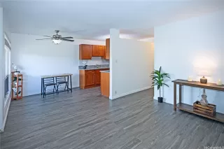 Photo #5: 202526334 Listing 