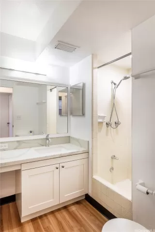 Photo #6: 202526336 Listing 