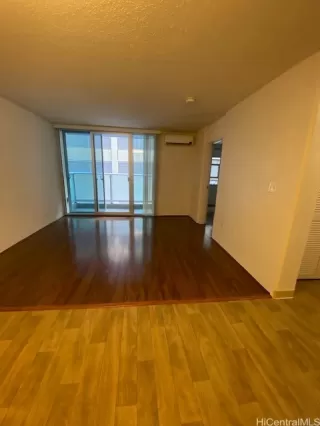 Photo #5: 202526337 Listing 