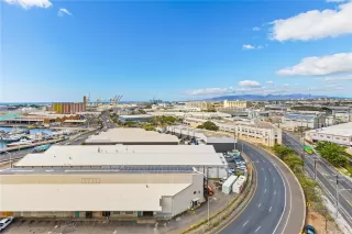 Photo #2: 202526372 Listing 