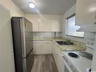 Photo #2: 202526384 Listing 