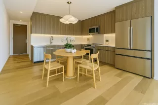 Photo #2: 202526387 Listing 