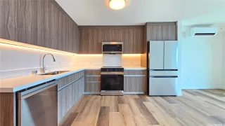 Photo #5: 202526387 Listing 