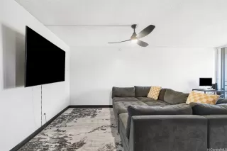 Photo #2: 202526431 Listing 