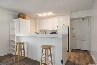 Photo #4: 202526433 Listing 