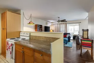 Photo #2: 202526434 Listing 