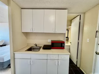 Photo #4: 202526443 Listing 