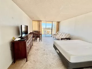 Photo #5: 202526443 Listing 