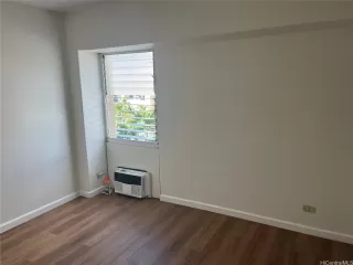 Photo #6: 202526460 Listing 