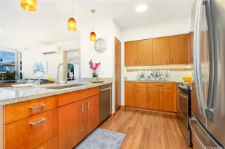 Photo #6: 202527493 Listing 