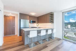 Photo #5: 202527501 Listing 